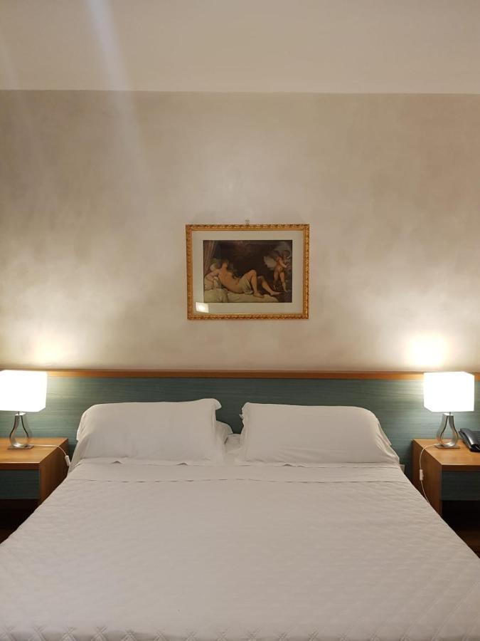 Superior Double or Twin Room,1499152693:JPEG