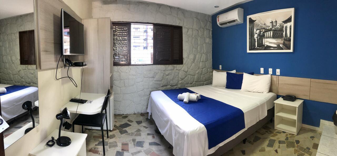 Quarto Grande com Cama de Casal ou 2 de Solteiro