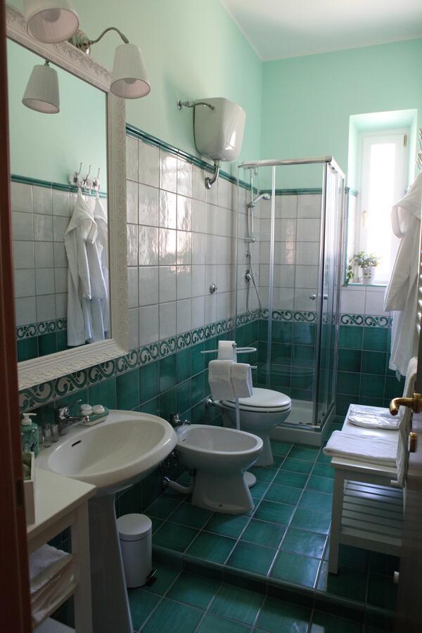 Two-Bedroom Apartment,636464055:JPEG