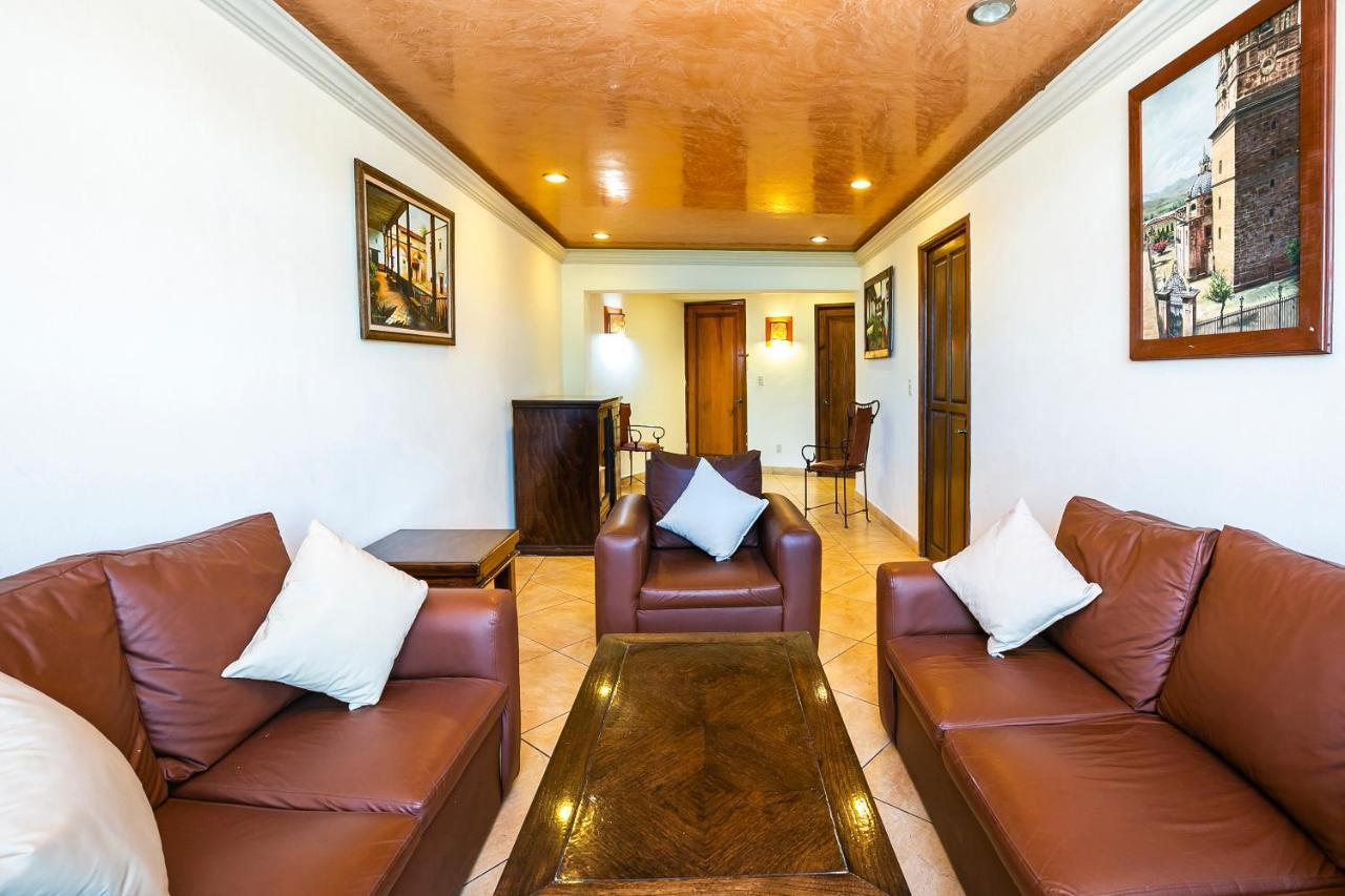 Two-Bedroom Suite,1208385838:JPEG