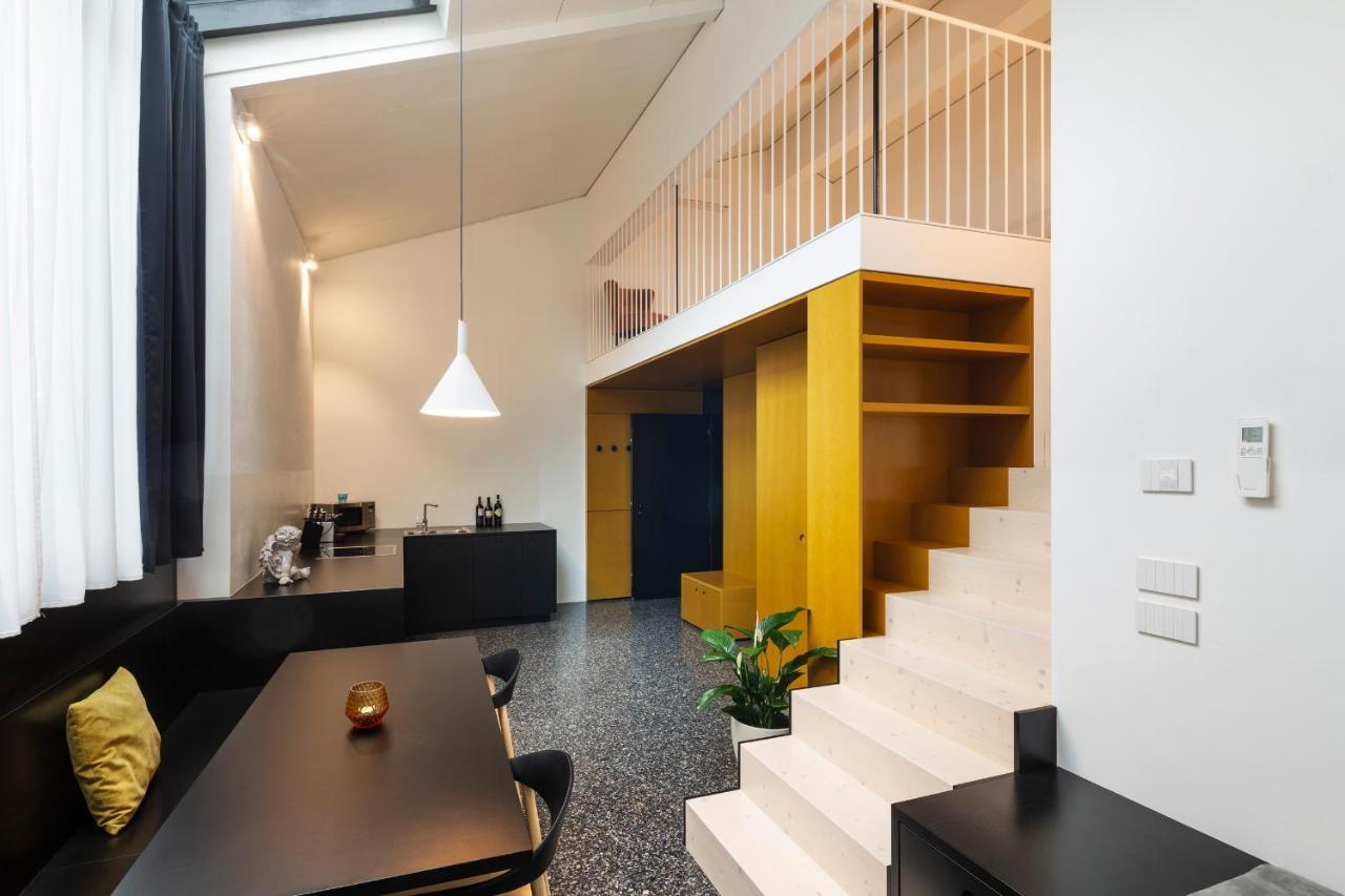 One-Bedroom Apartment,992976808:JPEG