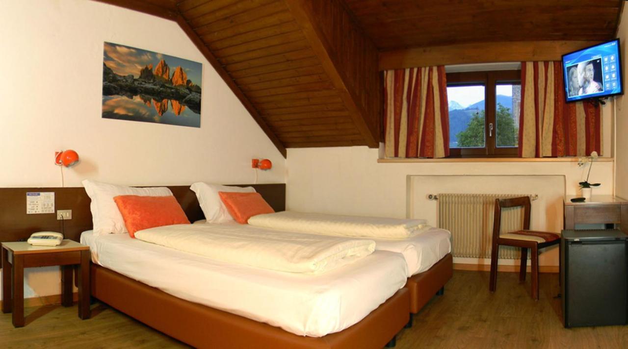 Standard Triple Room,994301887:JPEG