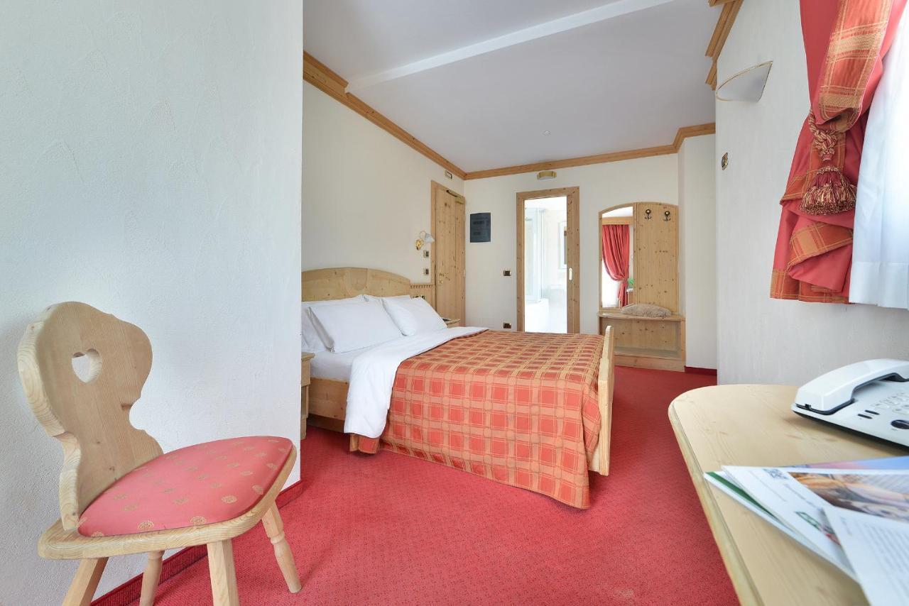 Double or Twin Room,993210844:JPEG