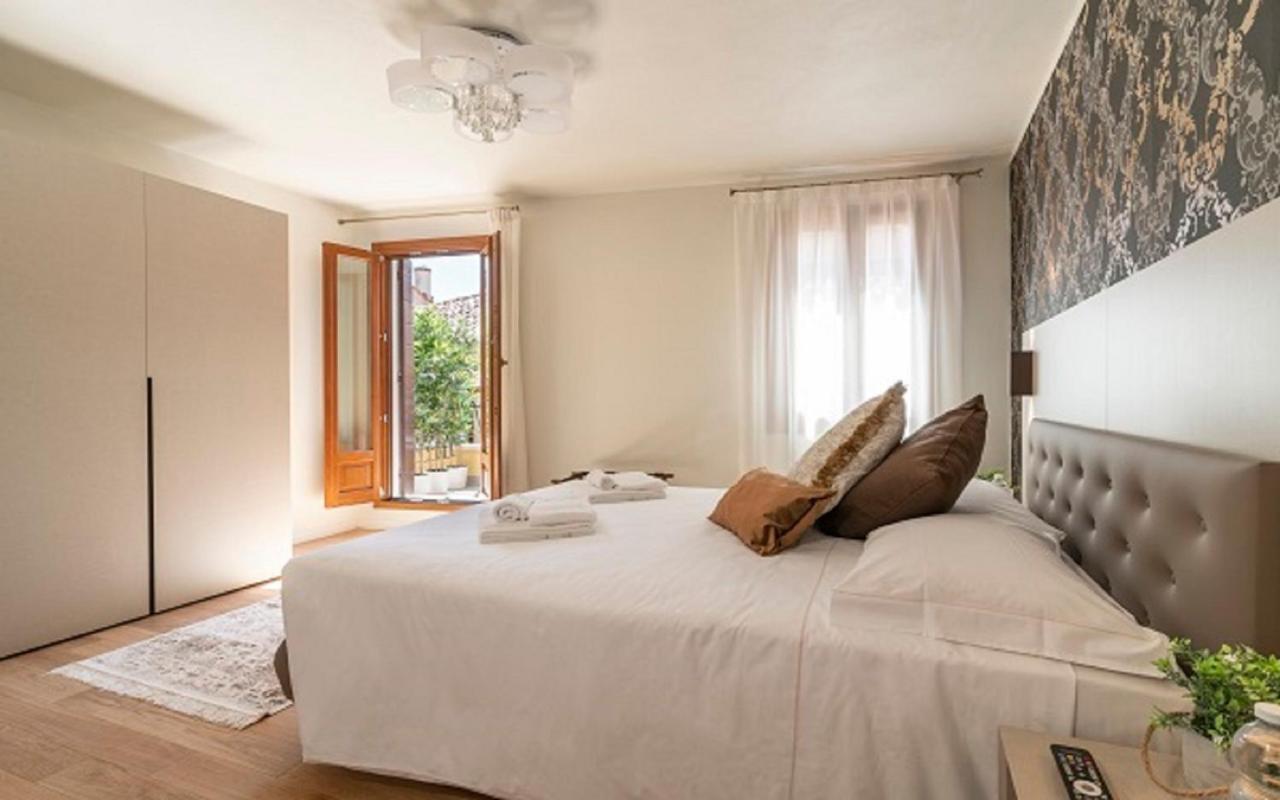 Deluxe Double Room Balcony,1146531046:JPEG