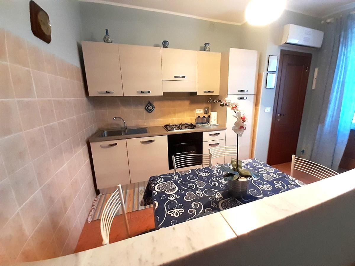 One-Bedroom Apartment,1341255695:JPEG