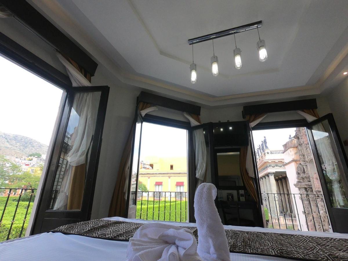 King Room Exterior,998965257:JPEG