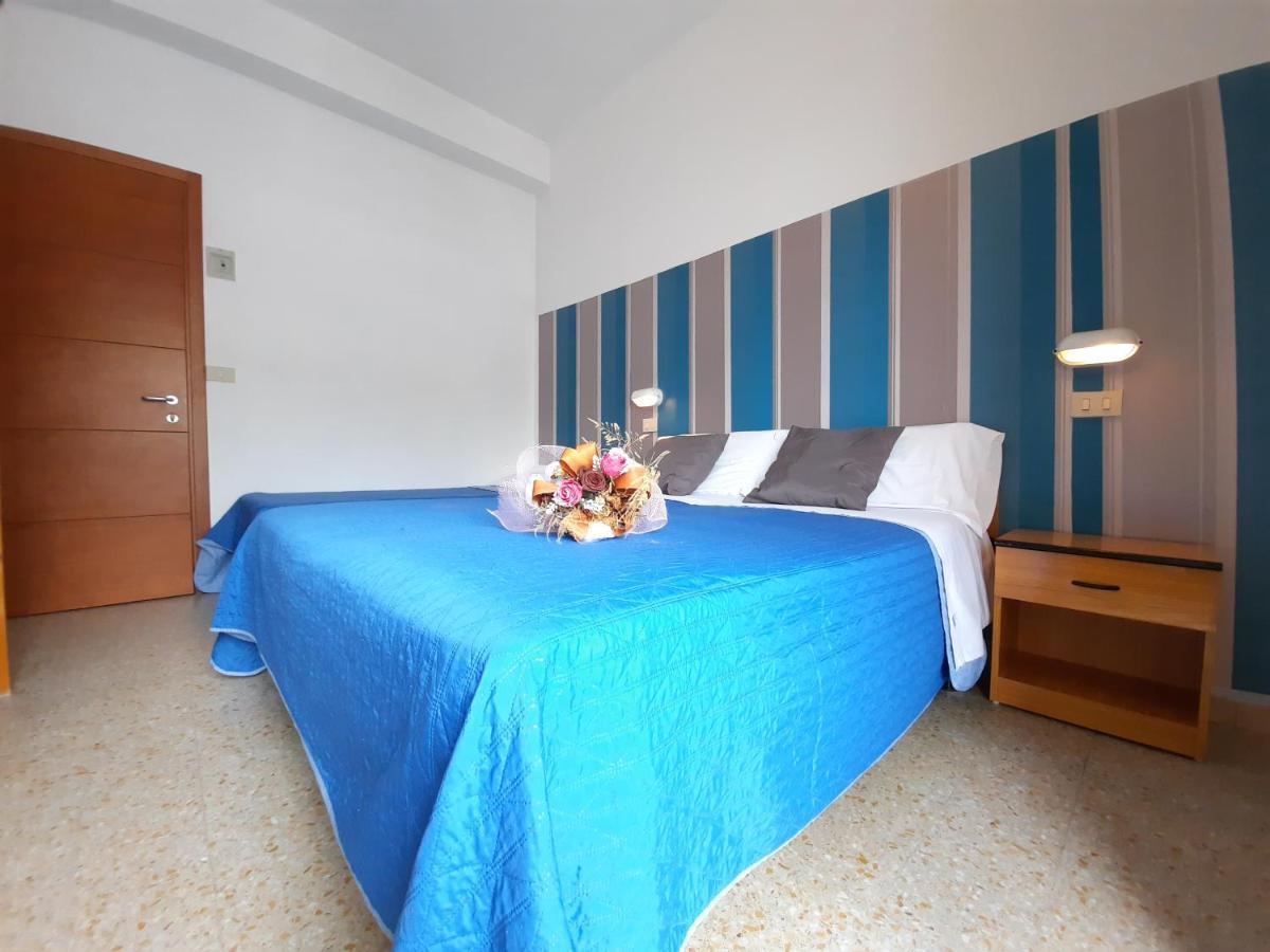 Standard Double or Twin Room Balcony