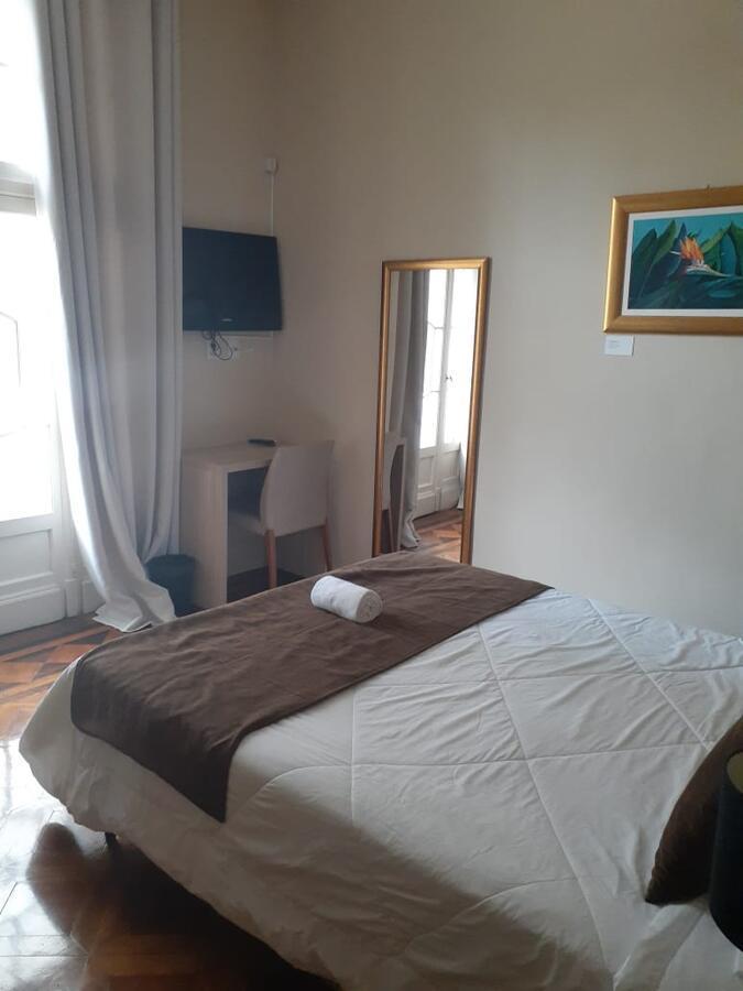 Quarto com Cama Queen-Size e Varanda