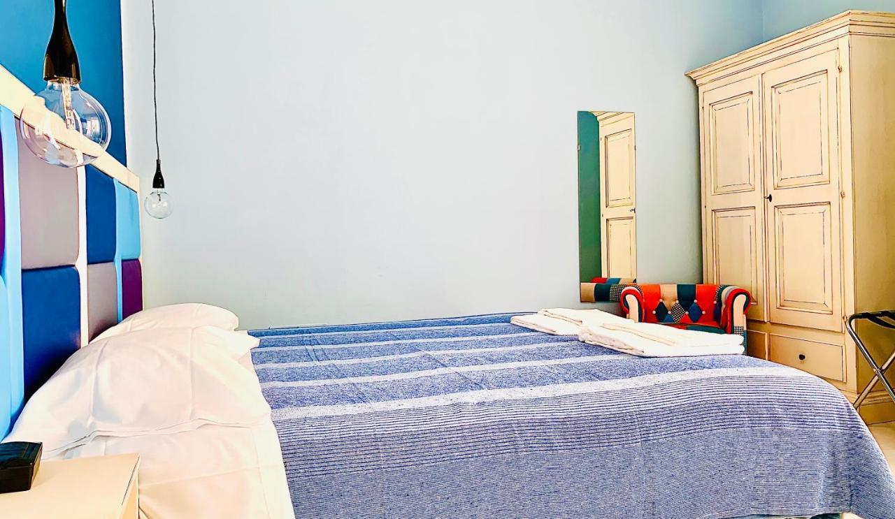 Double or Twin Room Private External Bathroom,997327944:JPEG