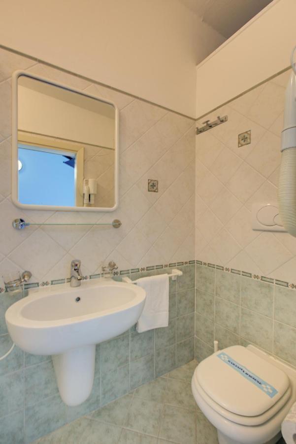 Single Room Balcony,997336746:JPEG