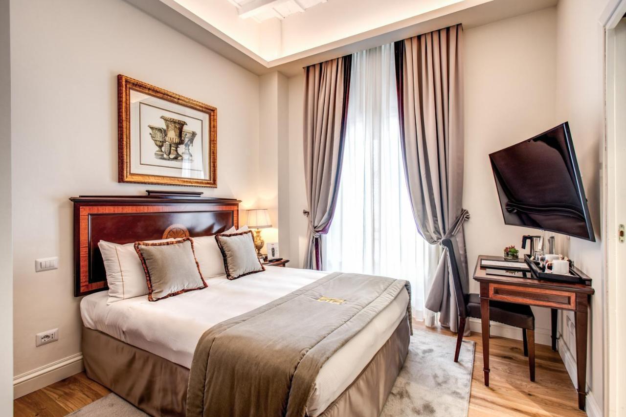 Single Room,815565542:JPEG