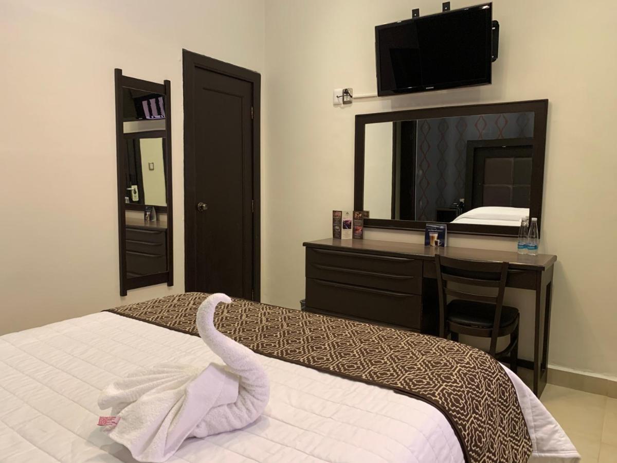 Standard Room Interior,998965653:JPEG