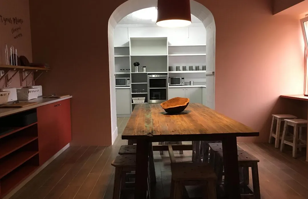 Back To Lisbon Hostel-1