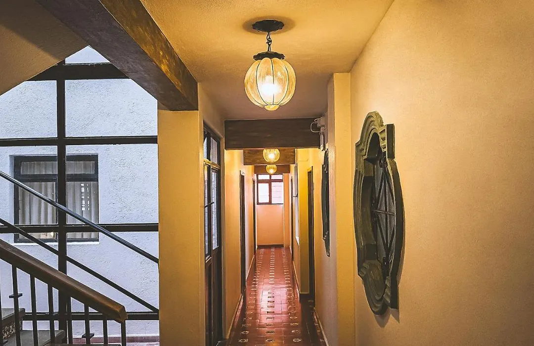 Hotel Alhóndiga-1