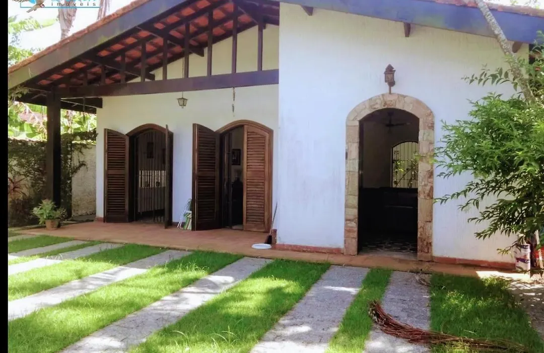 Casa 5 quartos ar cond piscina churrasqueira a 550 m da praia-1