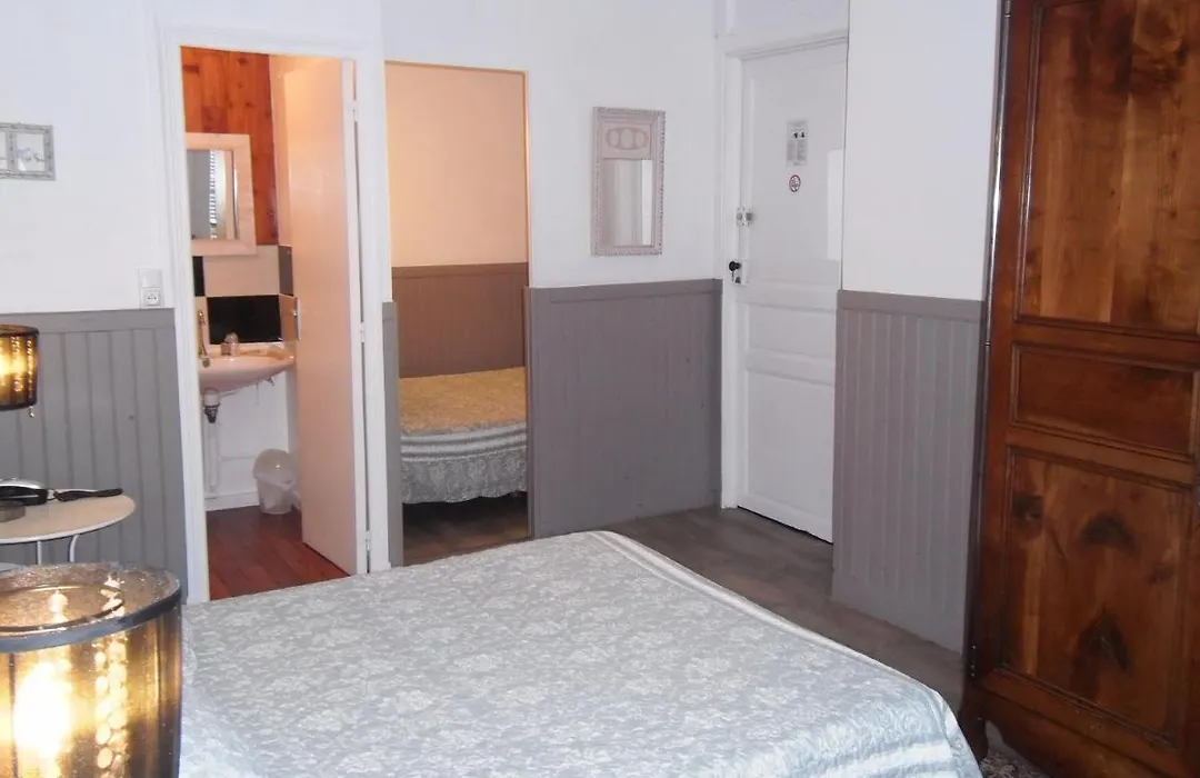 Hotel Des Arceaux-1