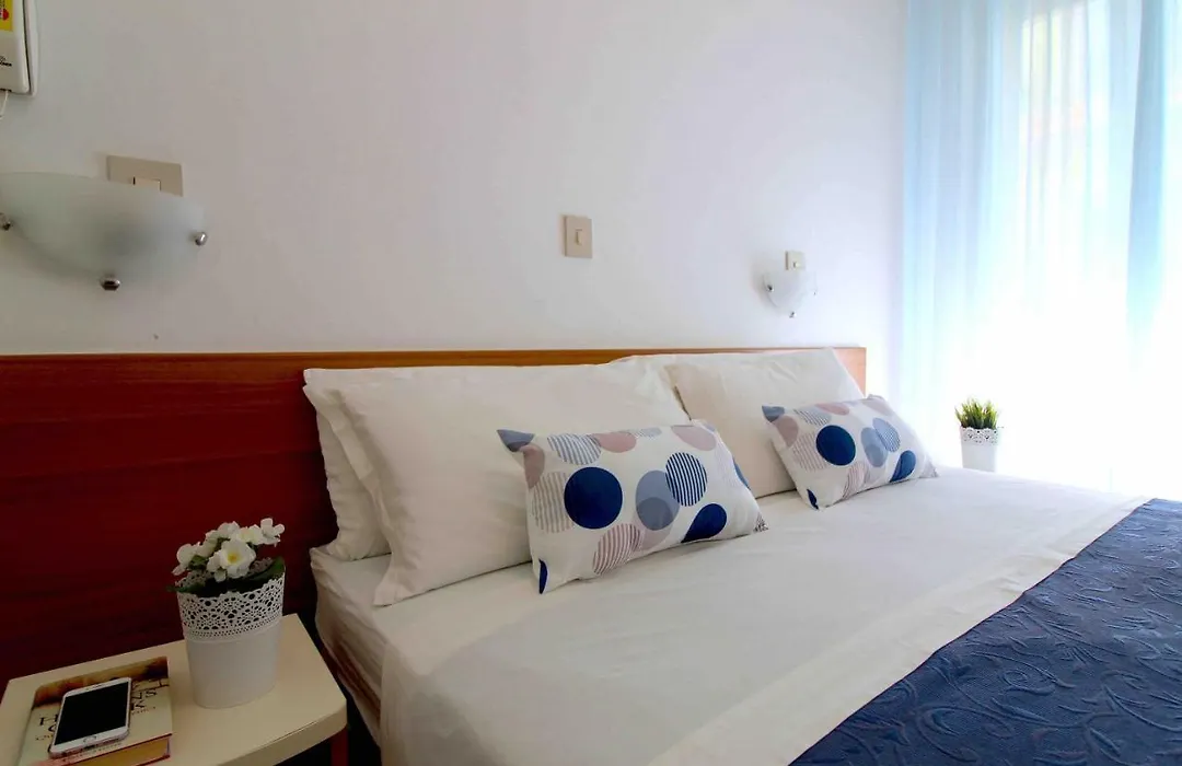 Hotel Kelly-1
