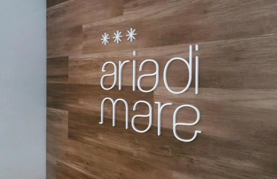 Hotel Aria di Mare - Bed&Brunch in centro a Riccione-1