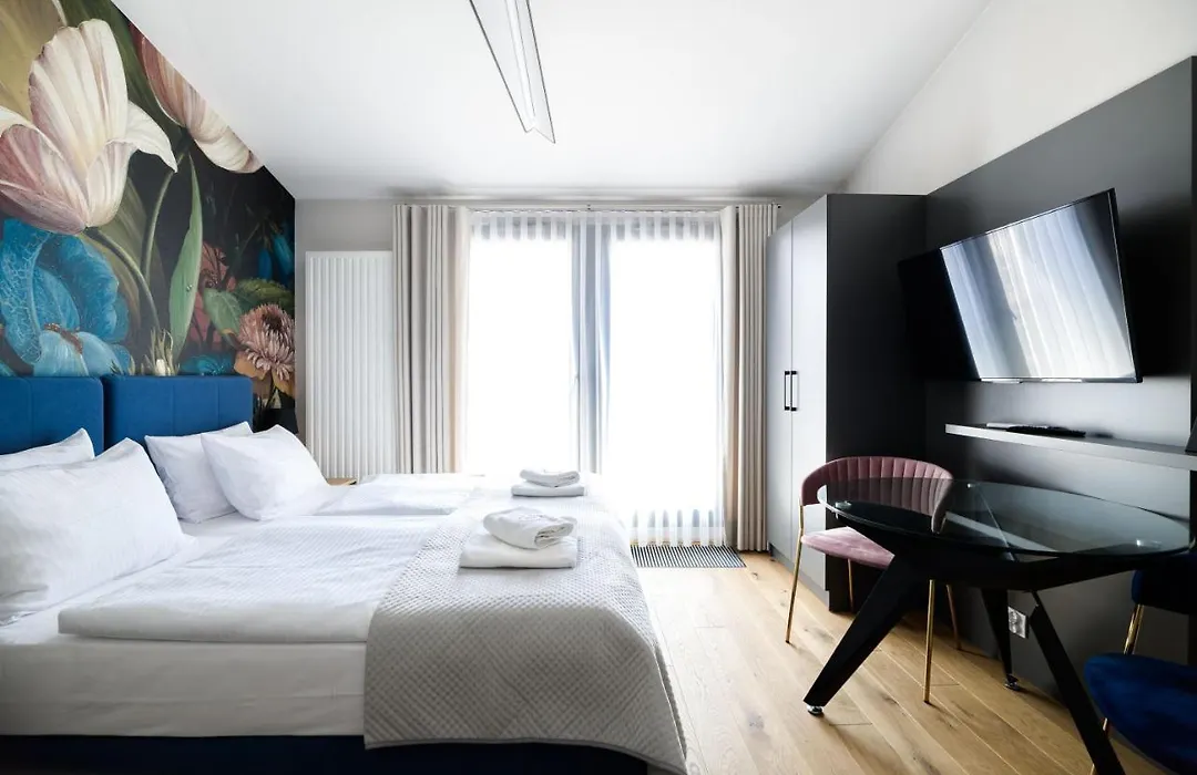 Aparthotel Inspire Miodova Residence-1
