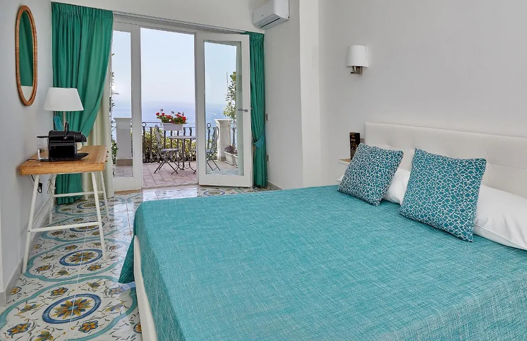 Malafemmena Guest House-1