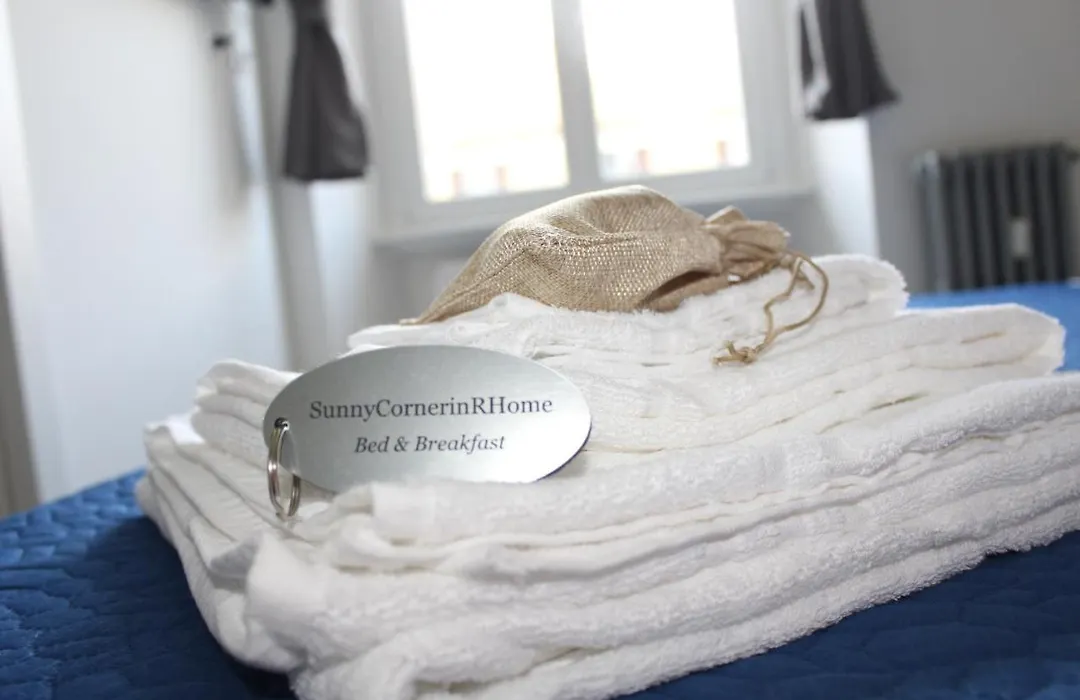 Sunnycornerinrhome-1