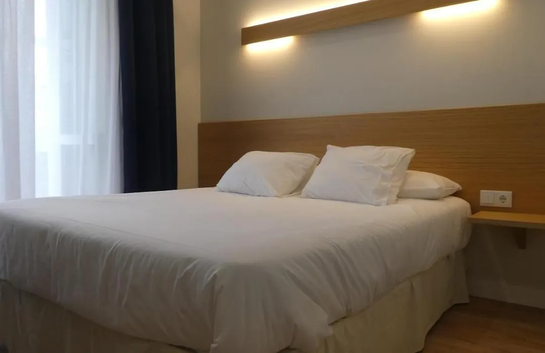 Plaza Pombo B&B - Hostal-1