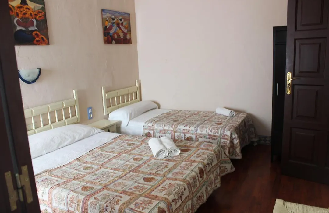 Pension Lisdos-1