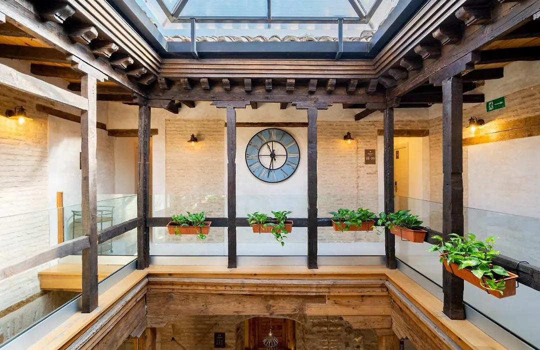 Azacanes Hostal Boutique Toledo-1