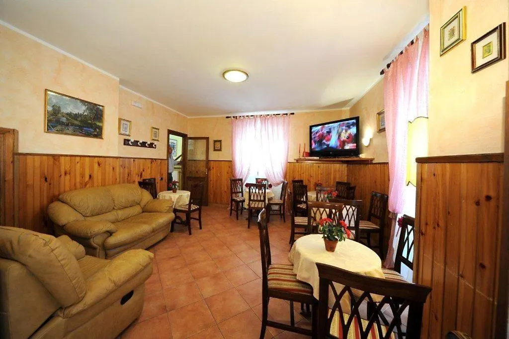 Albergo Pensione Paola-1
