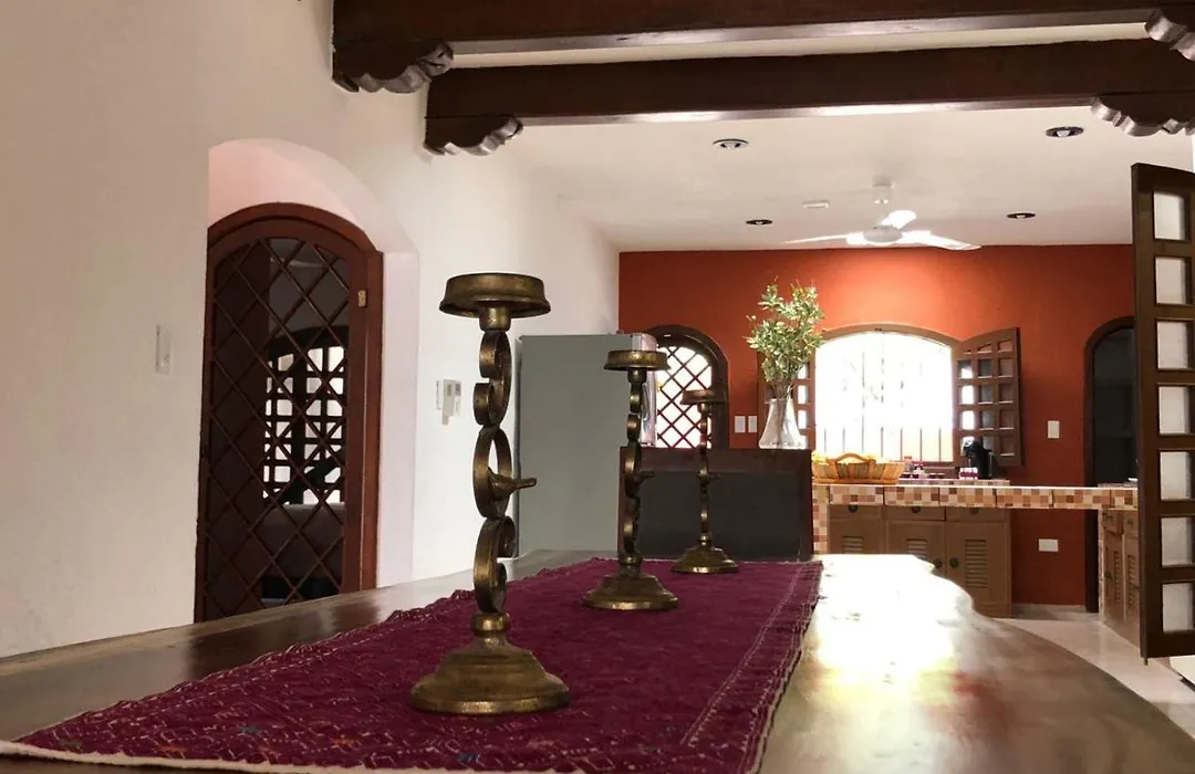 Villa Bugambilia Colonial Charm With Spacious Design And Private Pool Five Minutes From Downtown-1