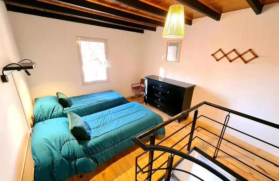 Modern house with garden close to Arístides-1