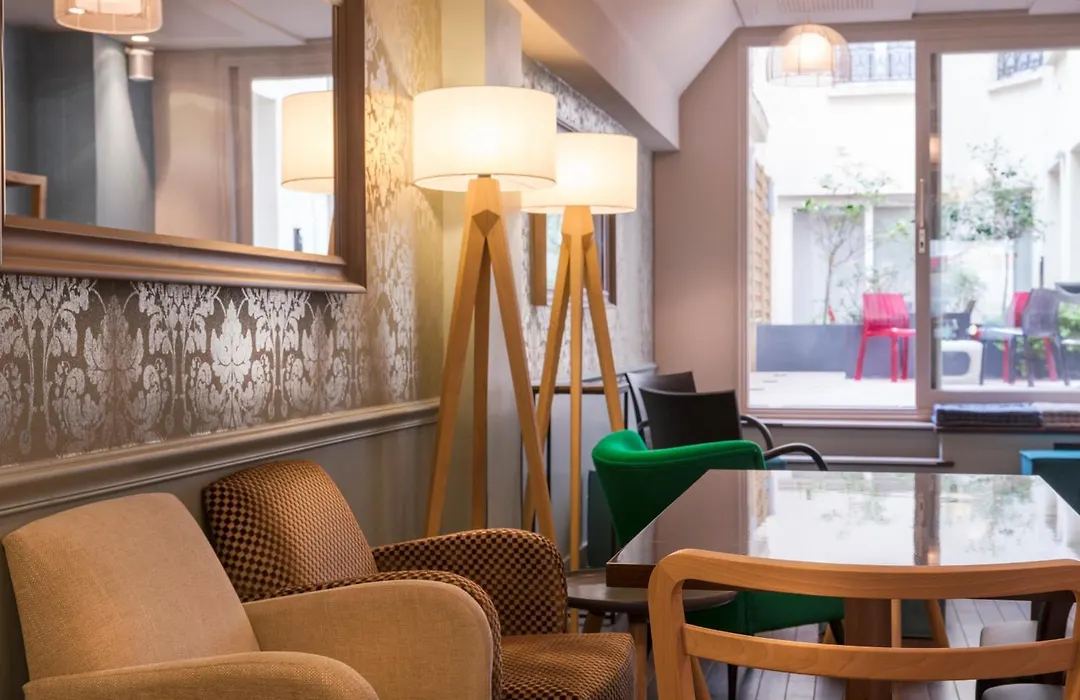 Hotel Magenta 38 By Happyculture-1