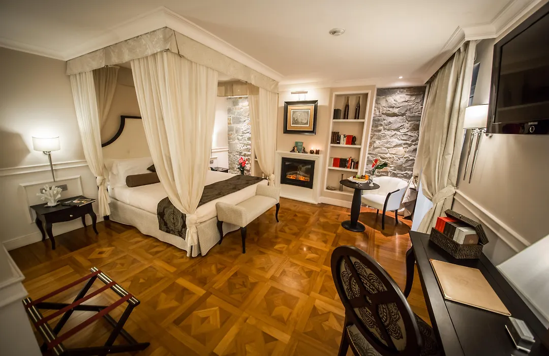 Victoria Hotel Letterario-1
