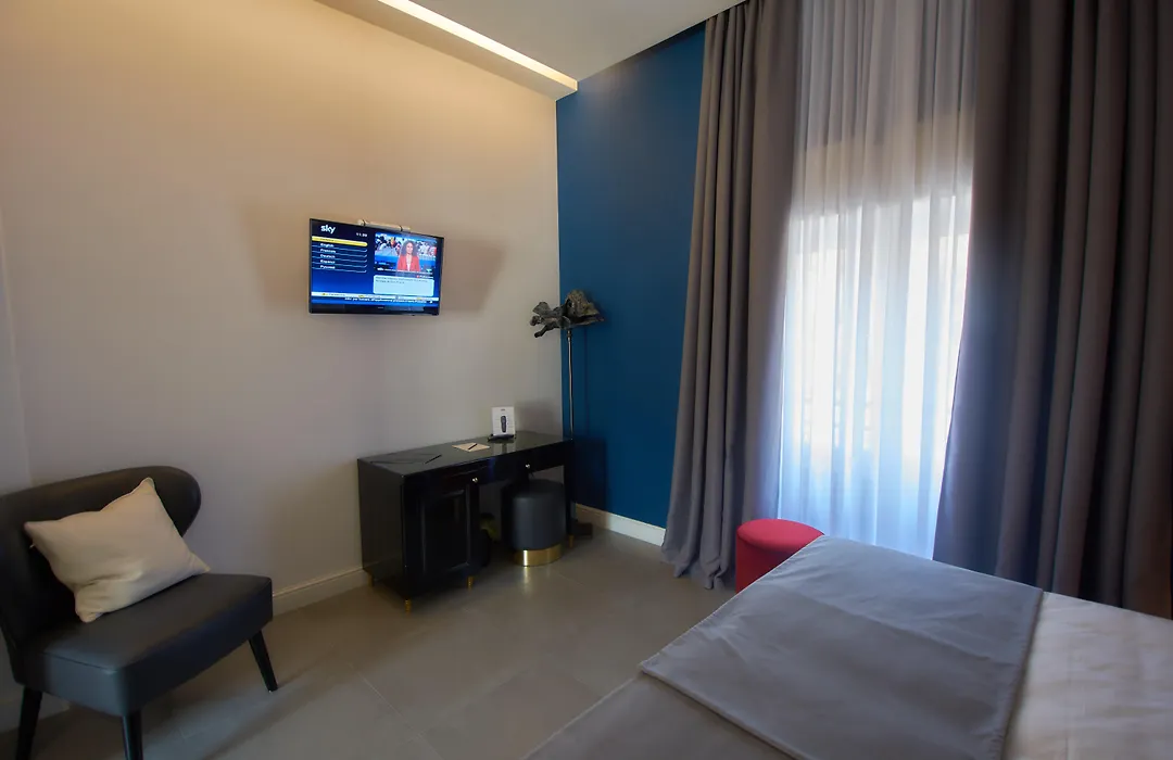 Boutique Hotel Metro 900-1