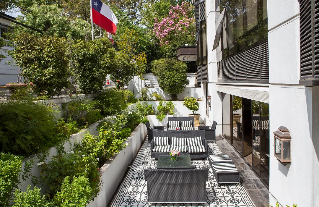 Park Plaza Bonaparte Boutique-1