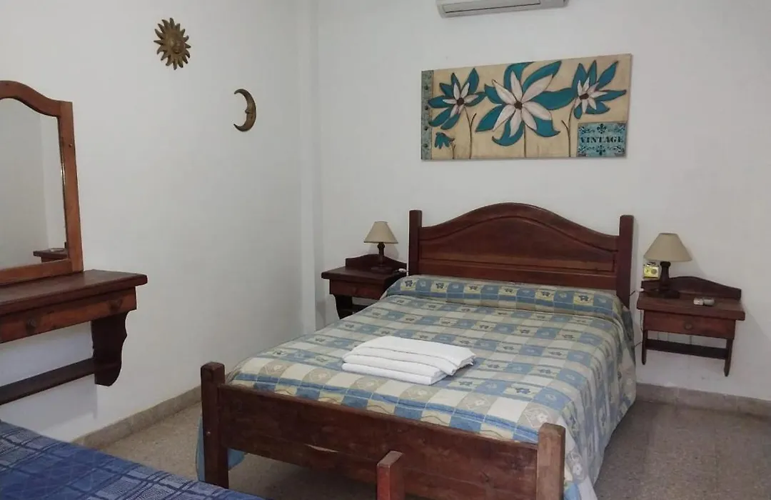 Aimara apartamentos y habitaciones-1