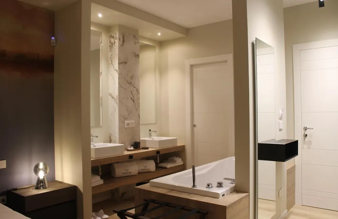 'Tabula Rasa Exclusive Rooms'-1