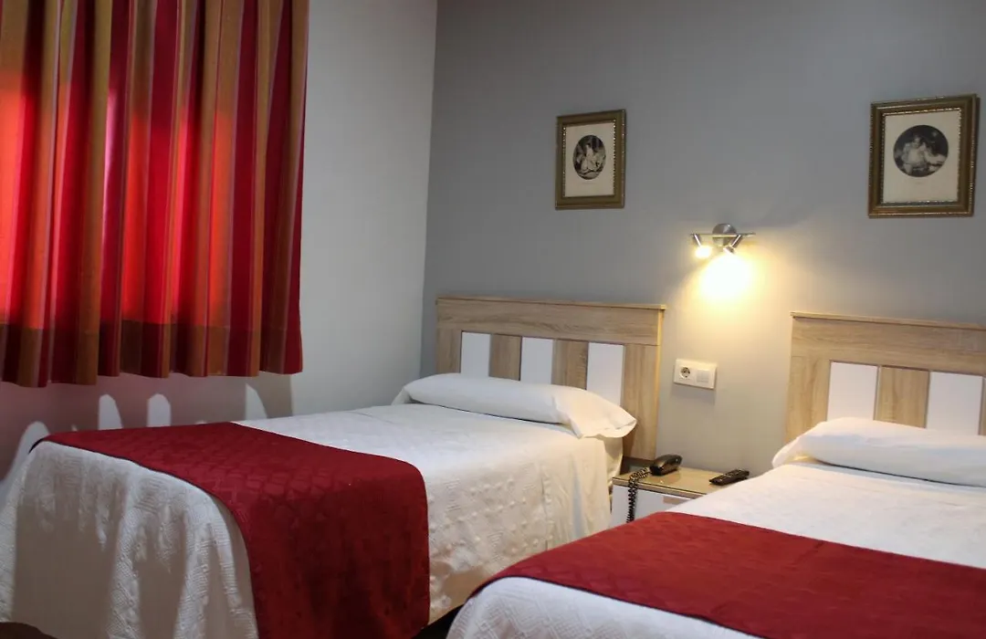 Hostal Madrid-1
