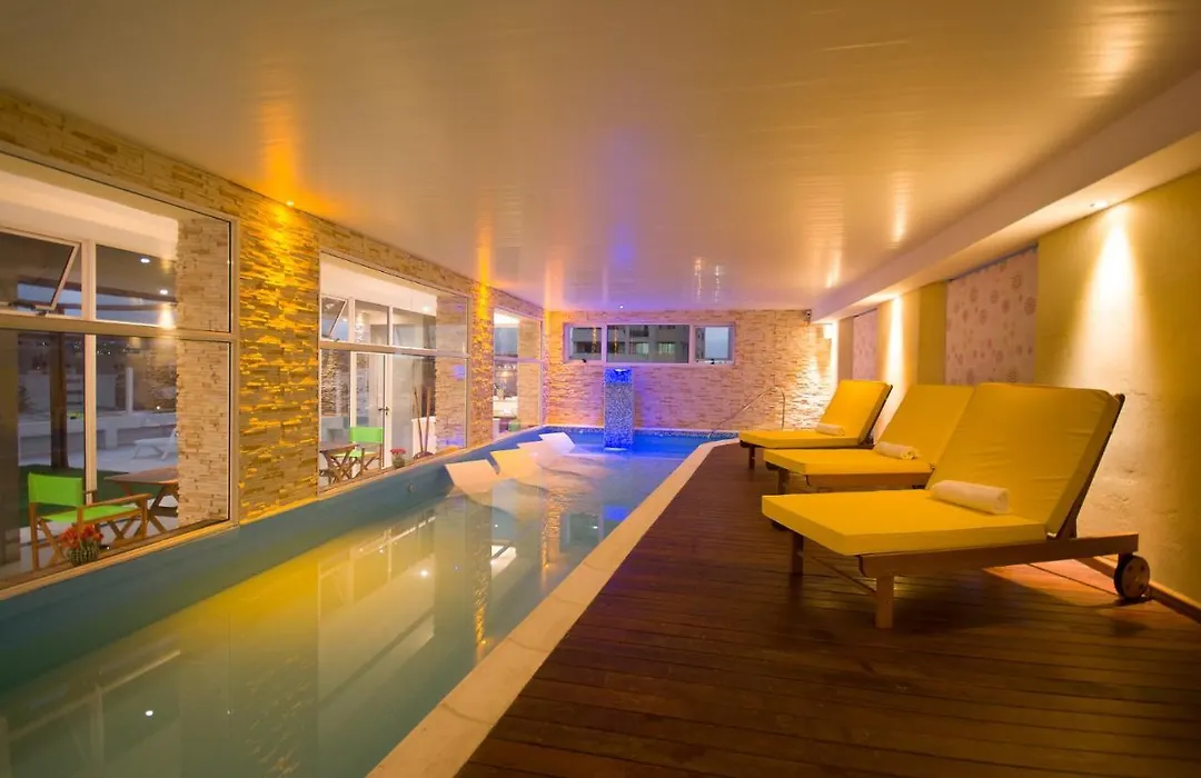 Hosteria Los Tilos-1