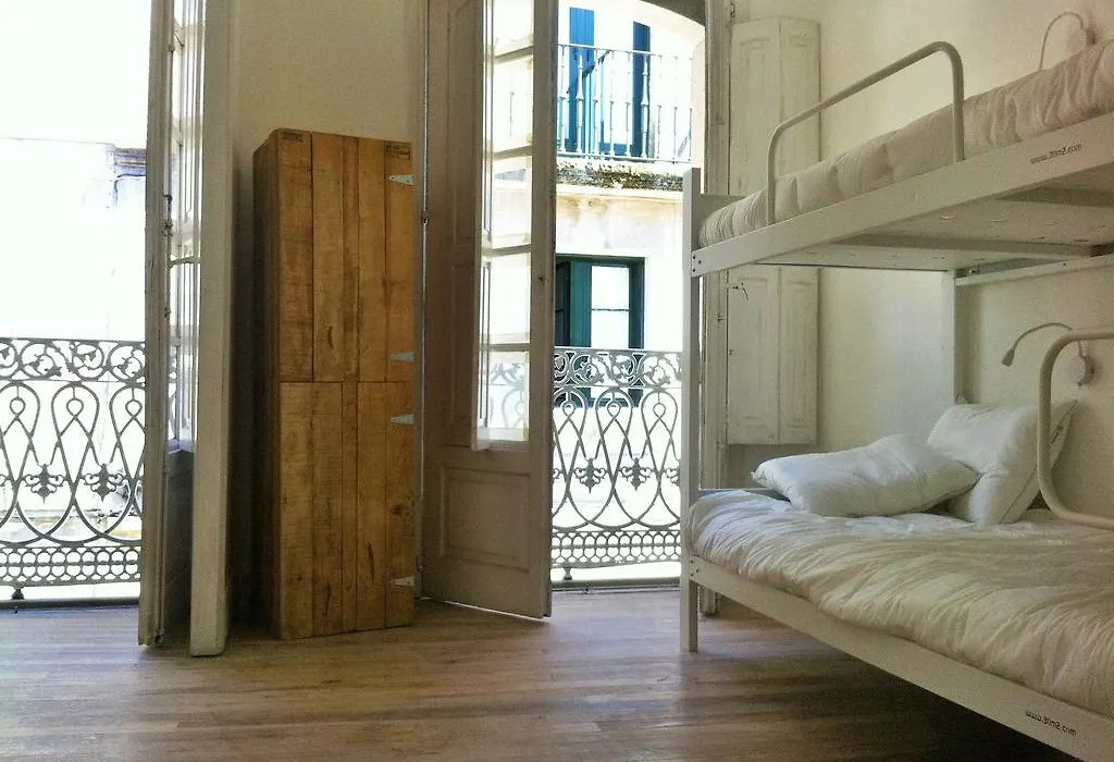 Slow City Hostel Pontevedra-1