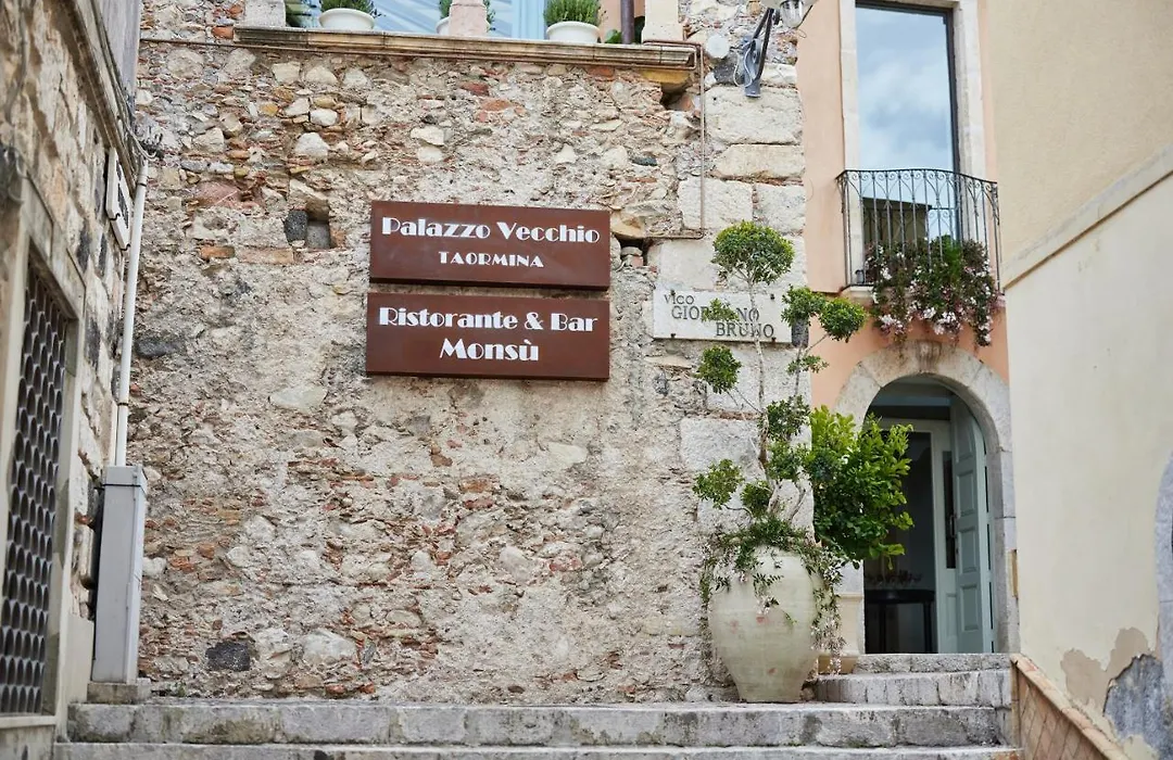 Palazzo Vecchio Taormina-1