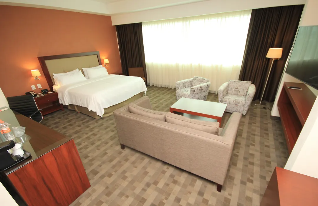 Holiday Inn & Suites Plaza Mayor By Ihg-1