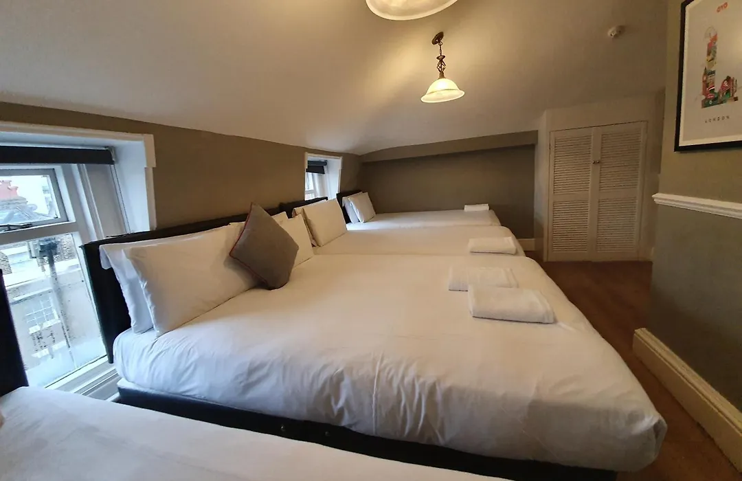 Belgravia Rooms Hotel-1