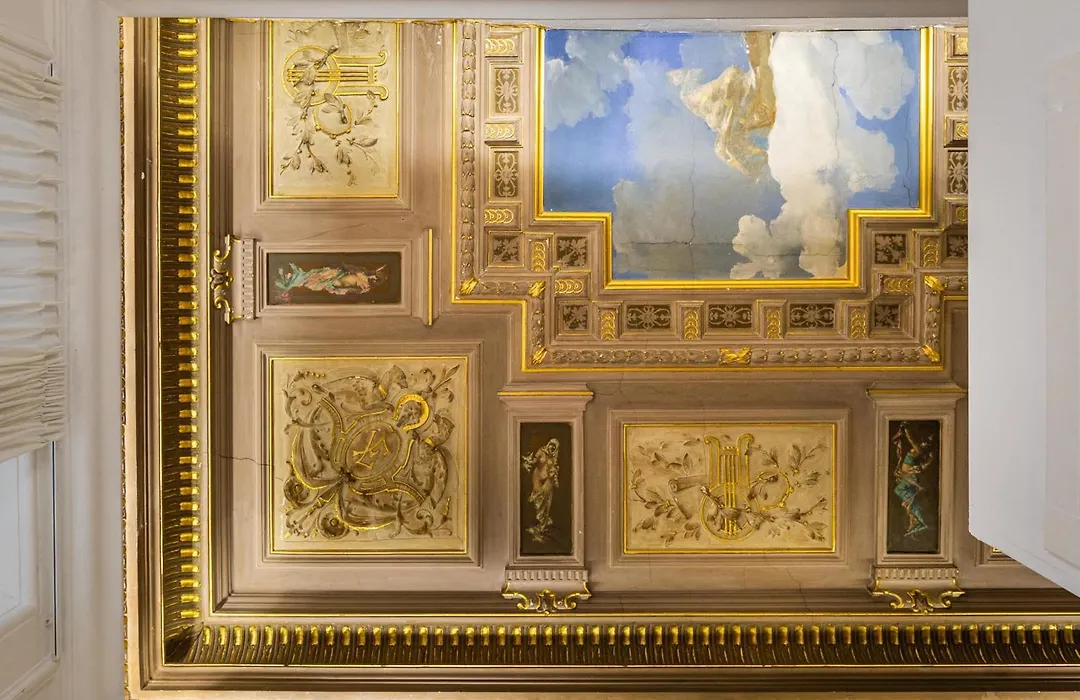 Cavour Lr Collection-1
