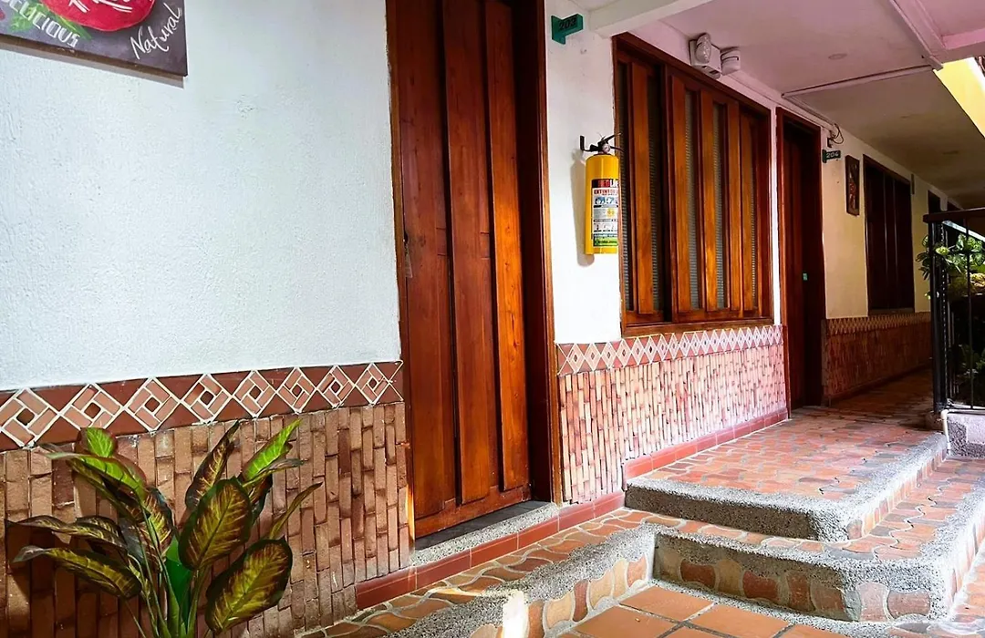 Aparta Hotel Bacano Historico-1