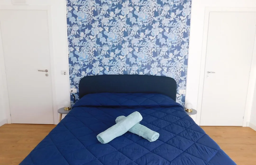 Hibiscus - Etnea Rooms-1