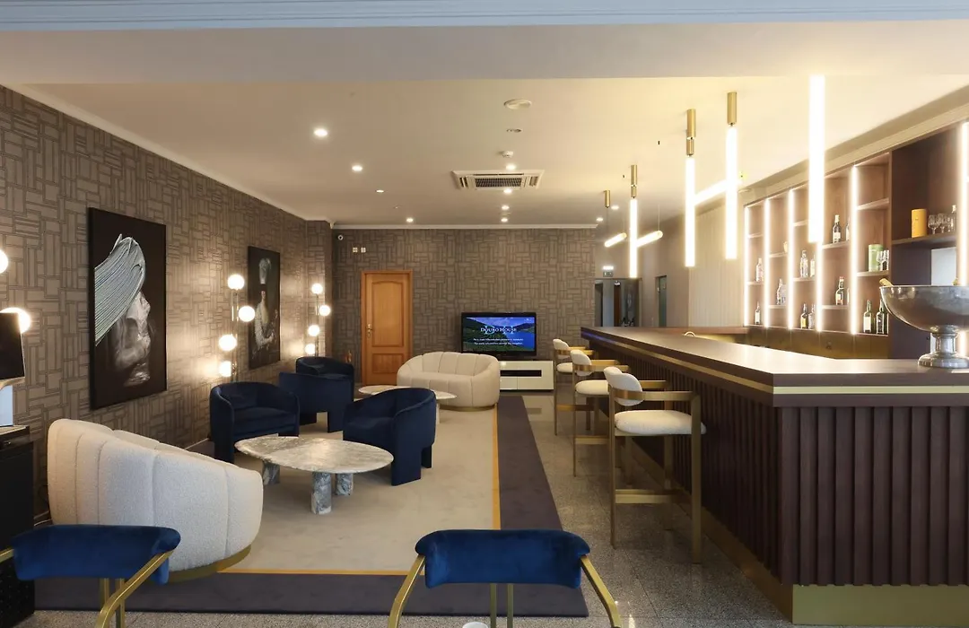 Hotel America-1