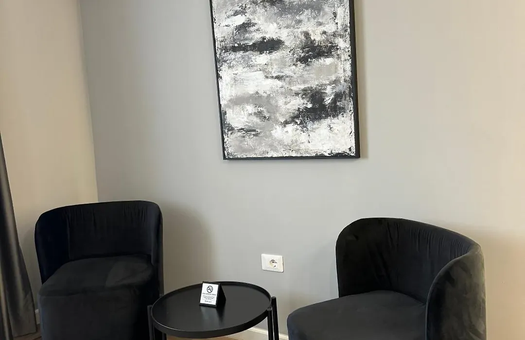 L'Hotel Tirana-1