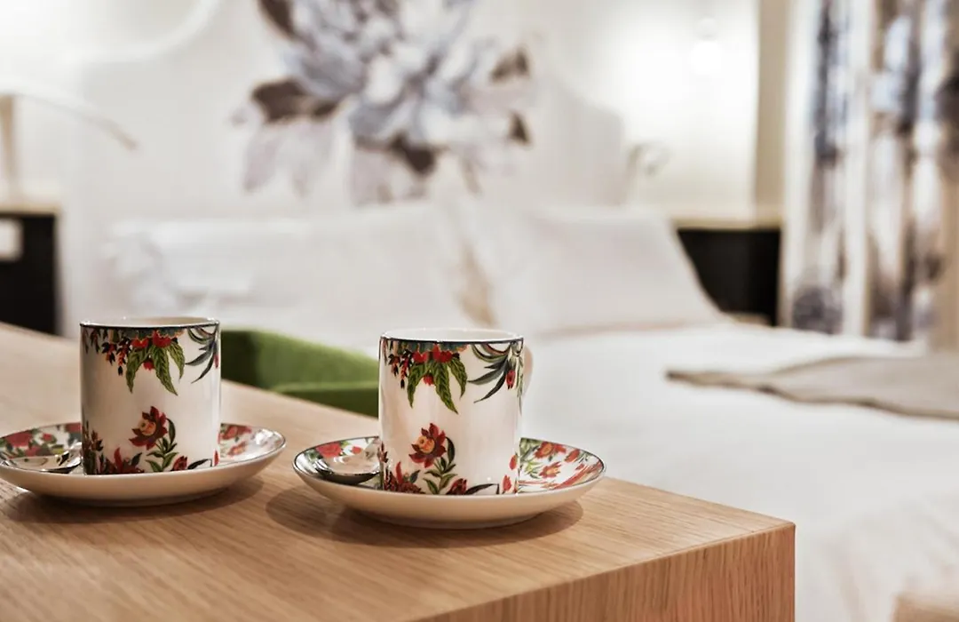 Cinque Rooms-1