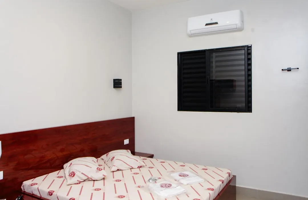 Hotel Madrugada-1